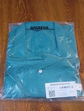 Amazon Essentials Men's Teal Short-Sleeve Shirt Slim
